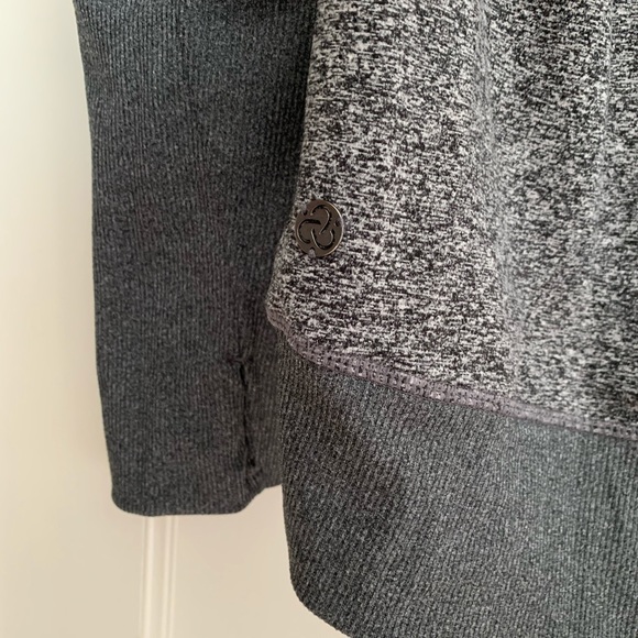 Heather Gray Zella Turtleneck Top SMALL - Picture 3 of 3